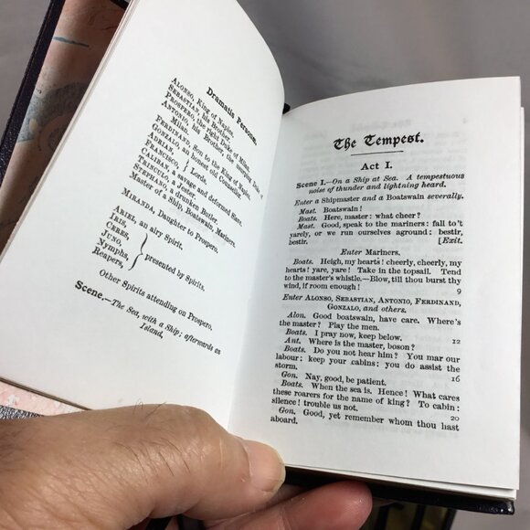 The Miniature SHAKESPEARE Library in 12 Volumes Barnes & Noble HC Box Set 2002 - Picture 10 of 10